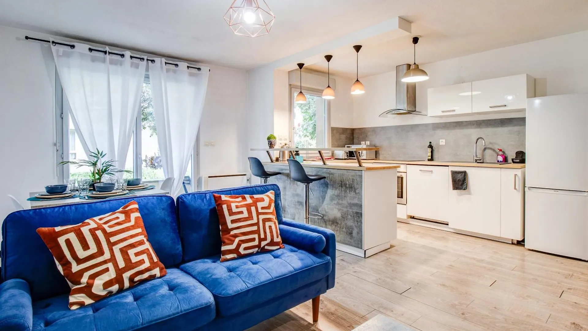 Ferienwohnung Le Reve Bleu - Joli T3 Lumineux Avec Balcon & Parking Gratuit - Centre Toulouse