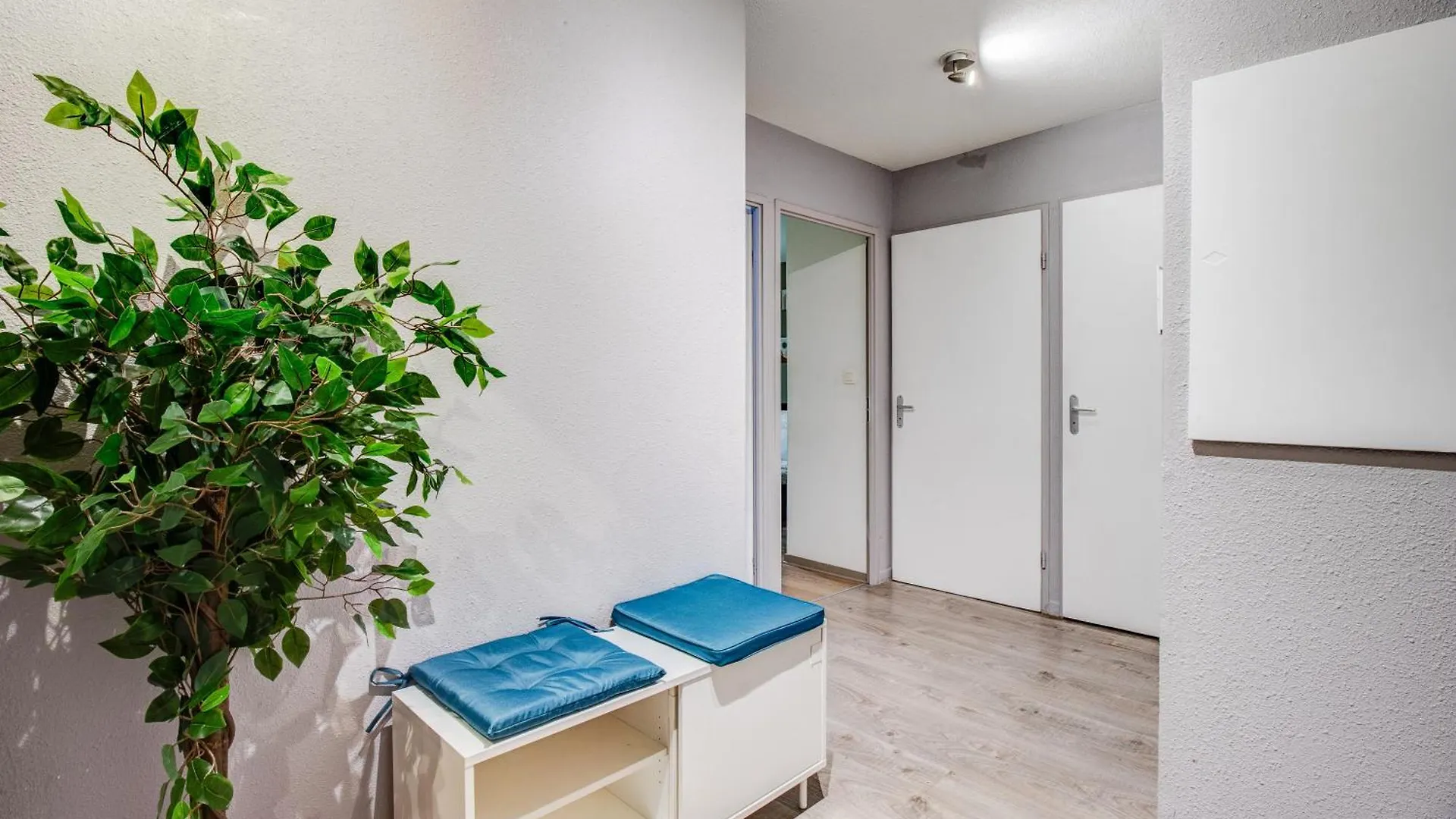 Apartment Ferienwohnung Le Reve Bleu - Joli T3 Lumineux Avec Balcon & Parking Gratuit - Centre Toulouse
